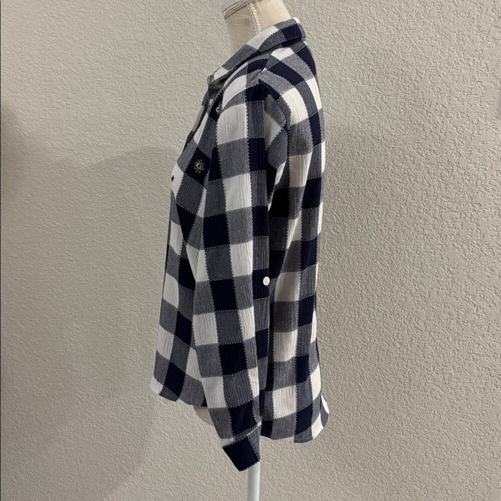 Koret Navy and White Plaid Shirt with embroidered flowers. Petite Small - Picture 3 of 8